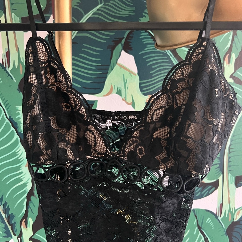 Fashionnova lace bodysuit